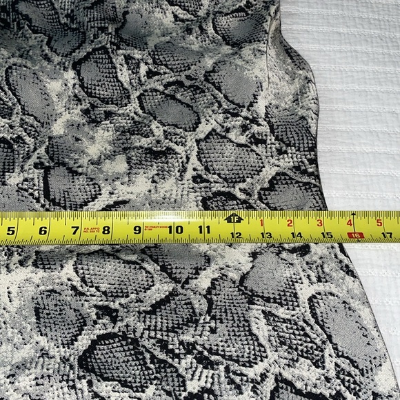 Cotton candy LA reptile print slip dress size medium - Picture 10 of 11